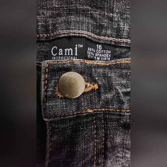 CAMI INTERNATIONAL JEANS - Picture 4 of 7